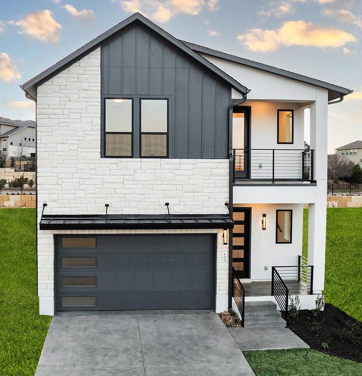 109 Pennybacker LN, Lakeway, TX 78738