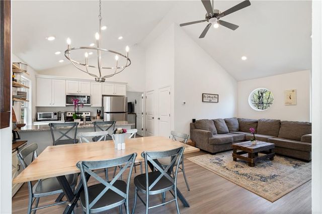 305 Ridgewood Drive, Waleska, GA 30183