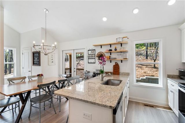 305 Ridgewood Drive, Waleska, GA 30183