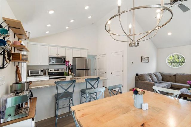 305 Ridgewood Drive, Waleska, GA 30183