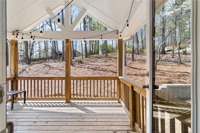 305 Ridgewood Drive, Waleska, GA 30183