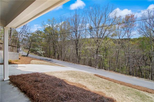 305 Ridgewood Drive, Waleska, GA 30183