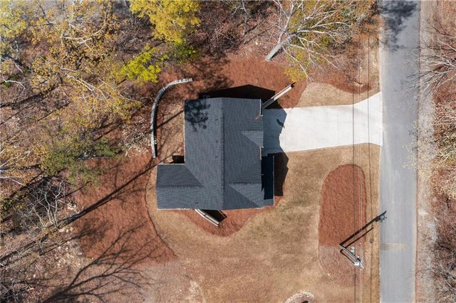 305 Ridgewood Drive, Waleska, GA 30183