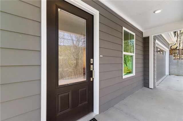 305 Ridgewood Drive, Waleska, GA 30183