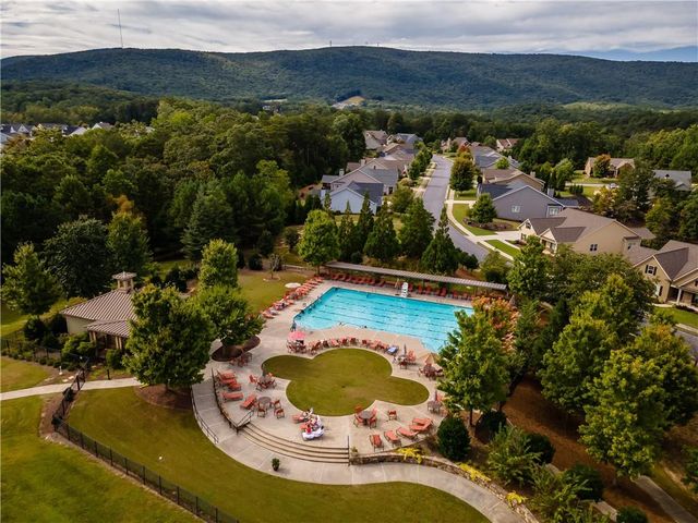 305 Ridgewood Drive, Waleska, GA 30183