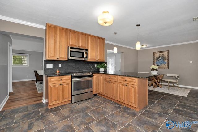 1814 Forney Drive NW, Huntsville, AL 35816