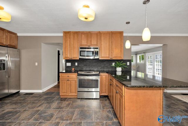 1814 Forney Drive NW, Huntsville, AL 35816