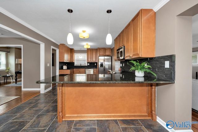 1814 Forney Drive NW, Huntsville, AL 35816