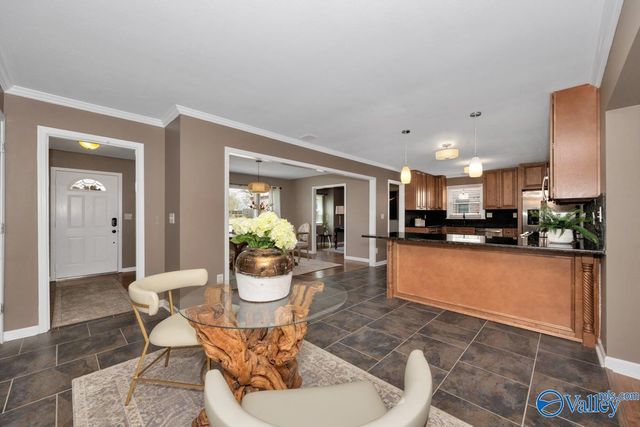 1814 Forney Drive NW, Huntsville, AL 35816