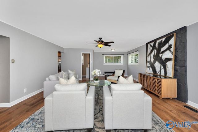 1814 Forney Drive NW, Huntsville, AL 35816