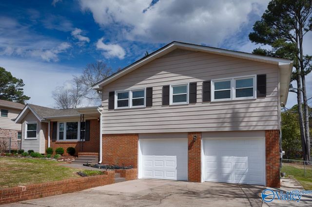 1814 Forney Drive NW, Huntsville, AL 35816