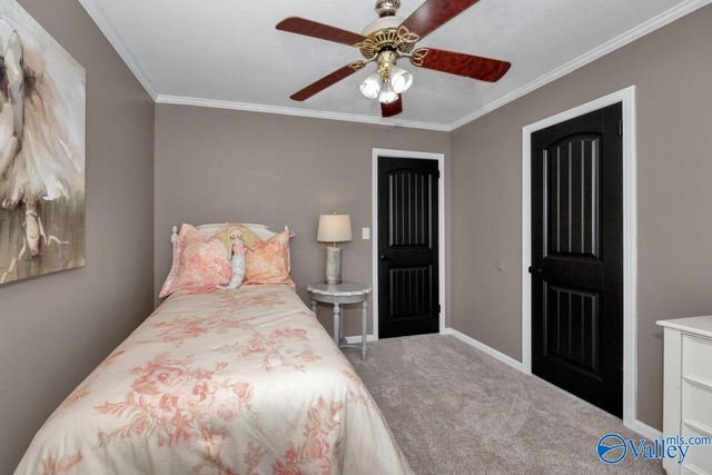 1814 Forney Drive NW, Huntsville, AL 35816