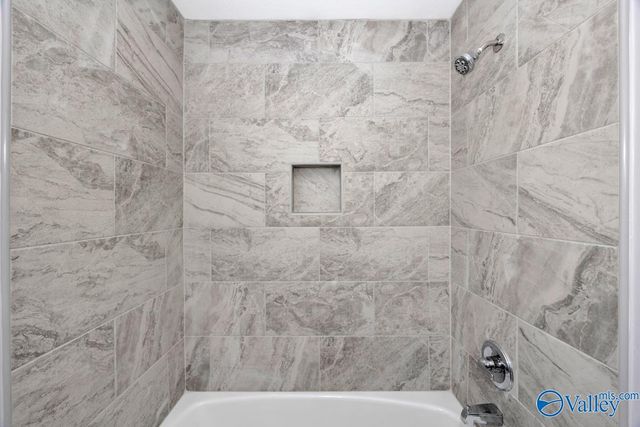 1814 Forney Drive NW, Huntsville, AL 35816