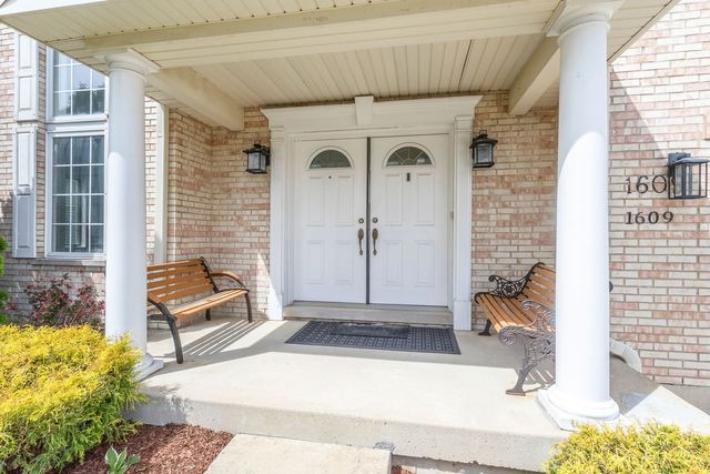 1609 Percy Lane, Itasca, IL 60143