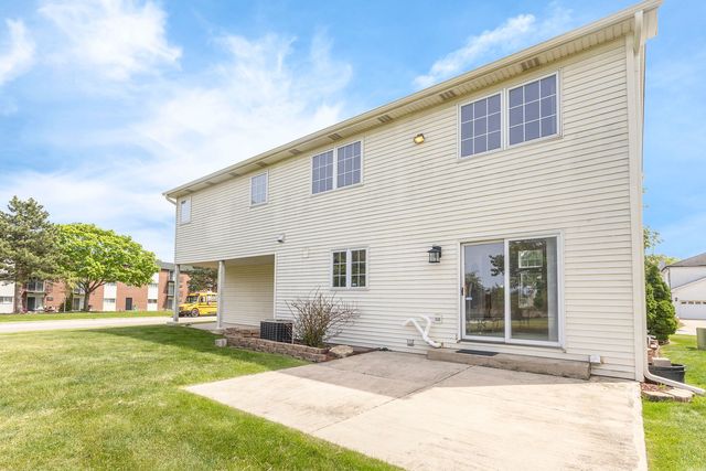 1609 Percy Lane, Itasca, IL 60143