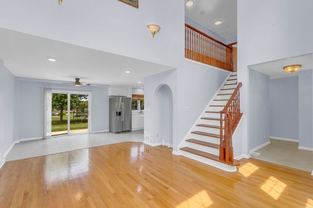 1609 Percy Lane, Itasca, IL 60143
