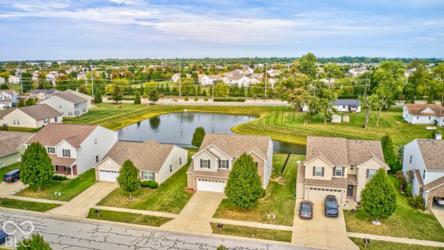 848 Briarstone Drive, Greenwood, IN 46143