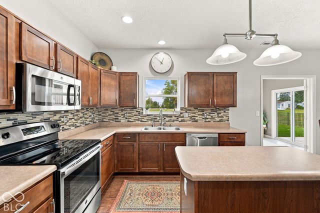 848 Briarstone Drive, Greenwood, IN 46143