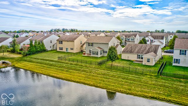 848 Briarstone Drive, Greenwood, IN 46143