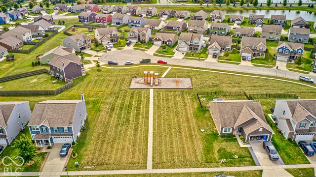 848 Briarstone Drive, Greenwood, IN 46143