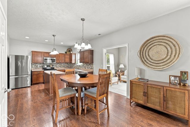 848 Briarstone Drive, Greenwood, IN 46143