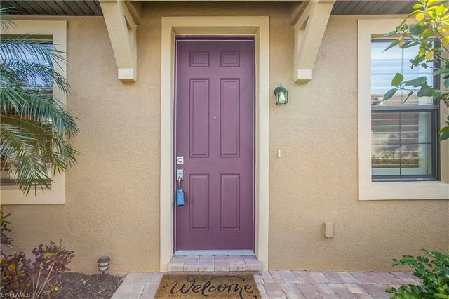 7674 Jacaranda LN, Naples, FL 34114