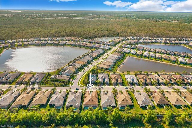 7674 Jacaranda LN, Naples, FL 34114