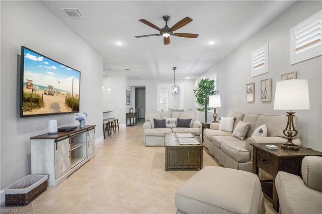 7674 Jacaranda LN, Naples, FL 34114
