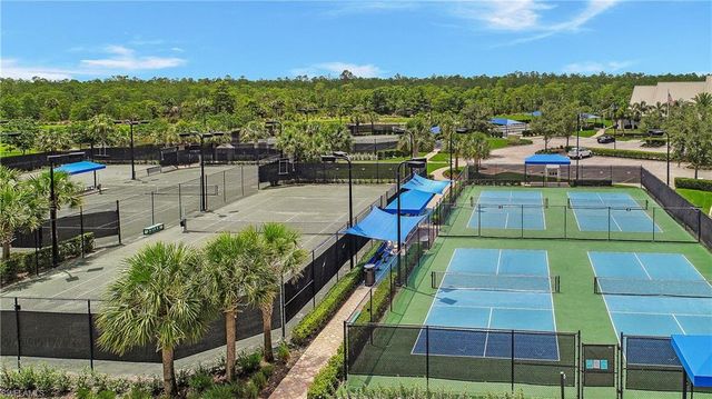 7674 Jacaranda LN, Naples, FL 34114