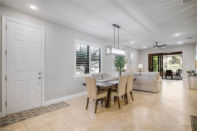 7674 Jacaranda LN, Naples, FL 34114
