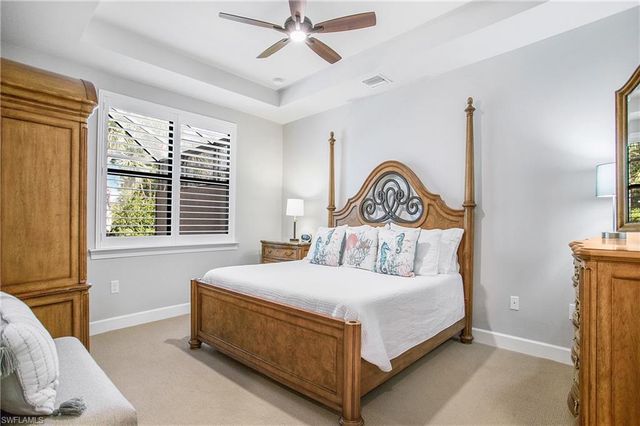 7674 Jacaranda LN, Naples, FL 34114