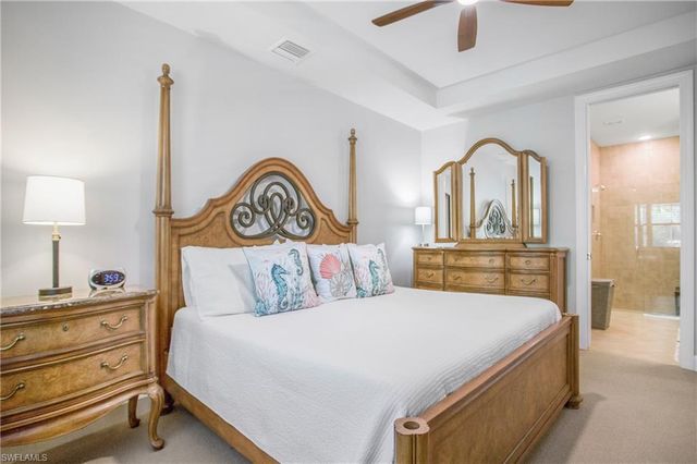 7674 Jacaranda LN, Naples, FL 34114