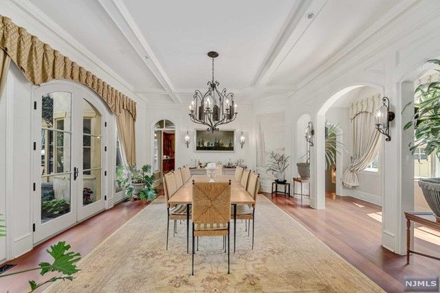 915 Closter Dock Road, Alpine, NJ 07620