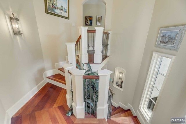 915 Closter Dock Road, Alpine, NJ 07620