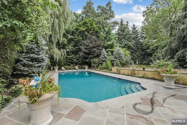 915 Closter Dock Road, Alpine, NJ 07620