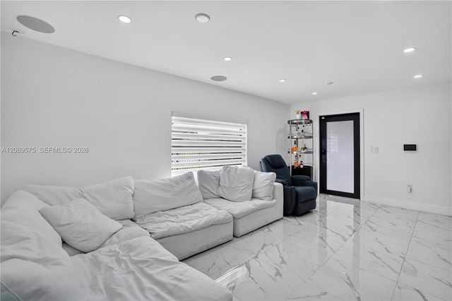10660 SW 164th Street, Miami, FL 33157