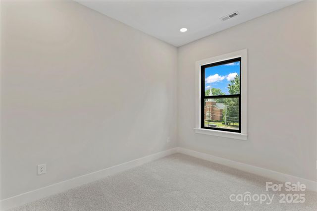 740 Falling Oak Alley 24, Huntersville, NC 28078