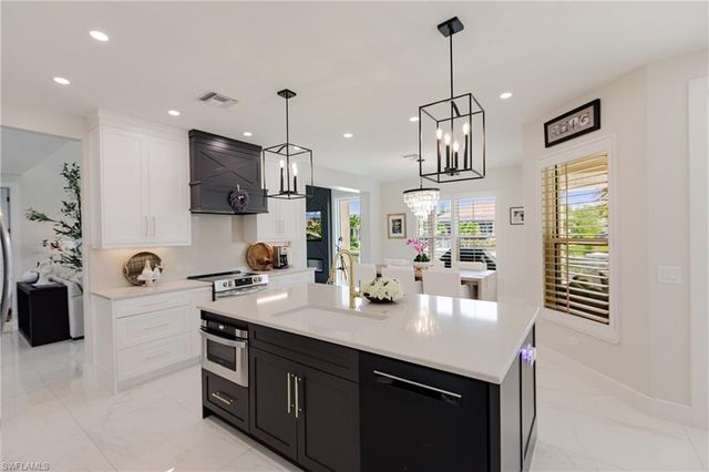 1045 Cottonwood CT, Marco Island, FL 34145