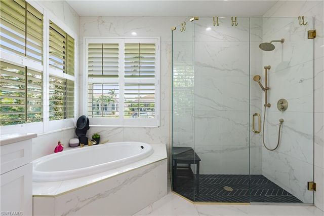 1045 Cottonwood CT, Marco Island, FL 34145