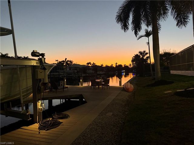 1045 Cottonwood CT, Marco Island, FL 34145