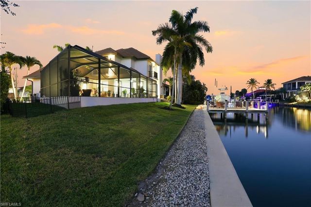 1045 Cottonwood CT, Marco Island, FL 34145