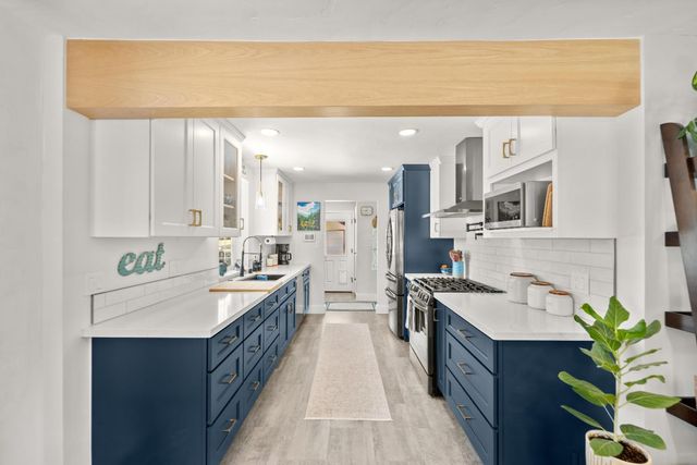 307 Toyon Way, Roseville, CA 95678