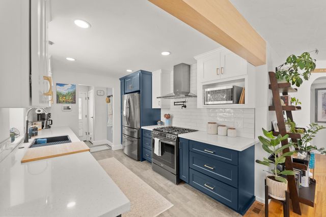 307 Toyon Way, Roseville, CA 95678