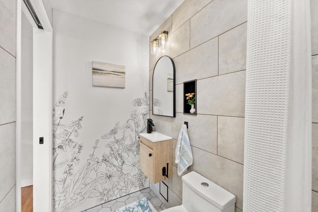 307 Toyon Way, Roseville, CA 95678