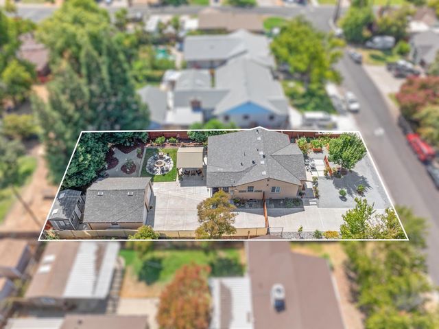 307 Toyon Way, Roseville, CA 95678