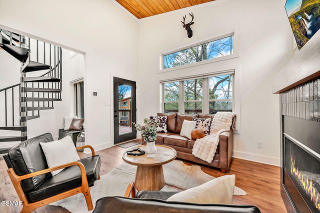 2385 Forge Hideaway Loop, Pigeon Forge, TN 37863