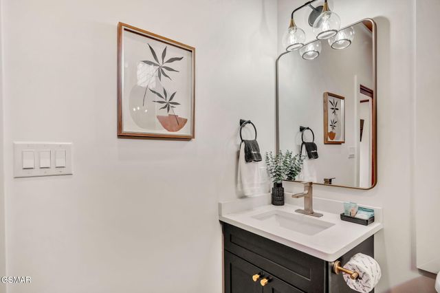 2385 Forge Hideaway Loop, Pigeon Forge, TN 37863