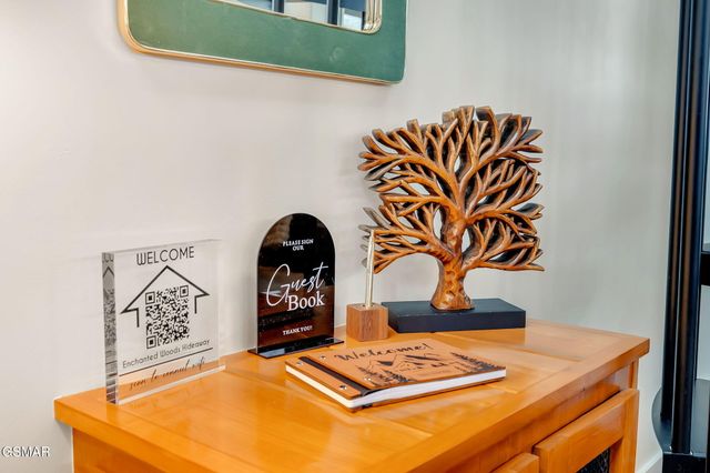 2385 Forge Hideaway Loop, Pigeon Forge, TN 37863