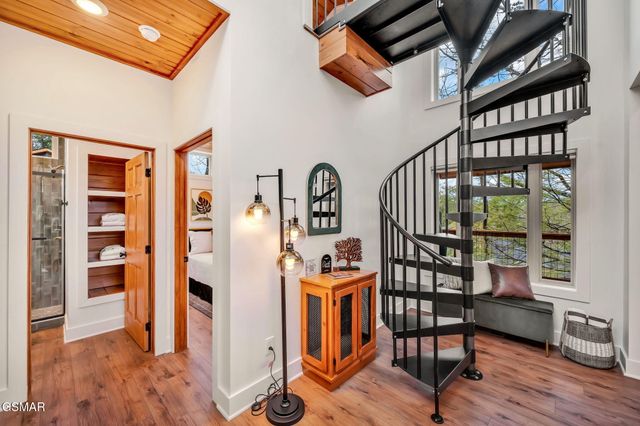 2385 Forge Hideaway Loop, Pigeon Forge, TN 37863