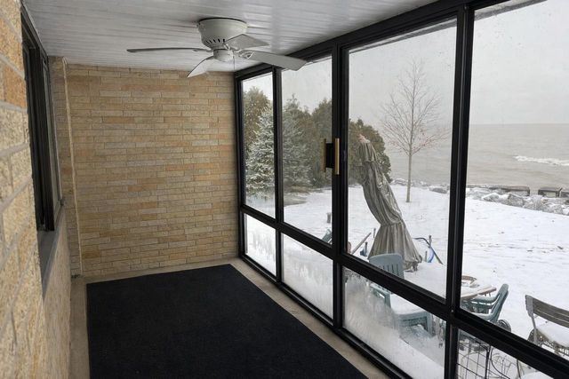 9851 Lakeshore DRIVE, Pleasant Prairie, WI 53158